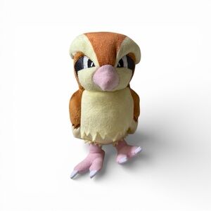 Pidgey Pokémon Fit/Sitting Cuties plush.